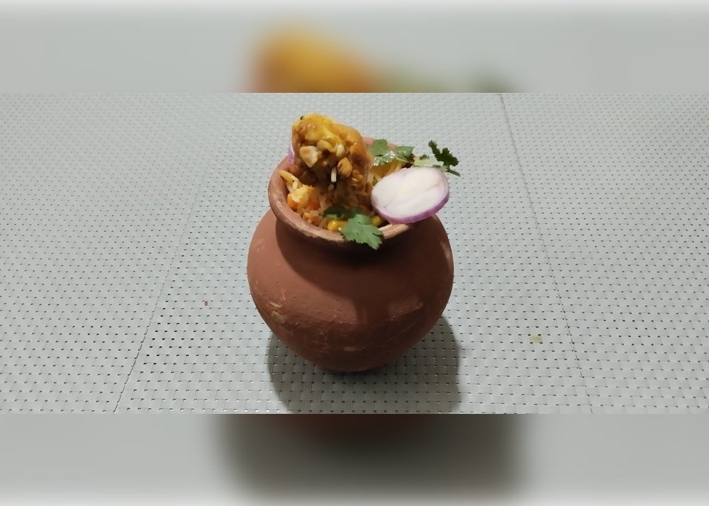 CHICKEN DUM BIRYANI